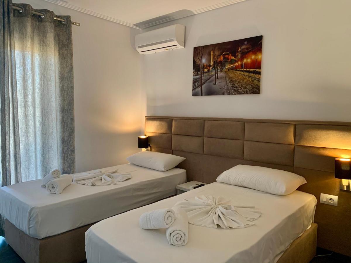 Piazza Jakova 3*